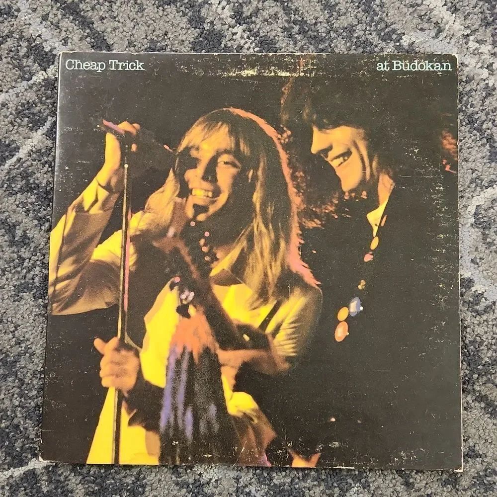 Cheap Trick 1978 Vinyl Record Album with insert Pamphlet